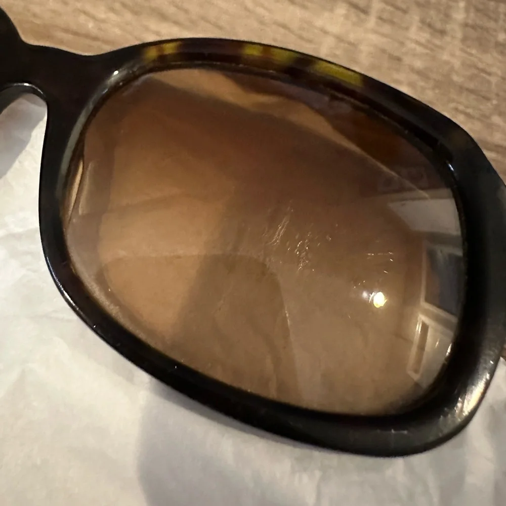 Dolce & Gabbana Tortoise Oval Sunglasses (style code DG4086) - Picture 10 of 16